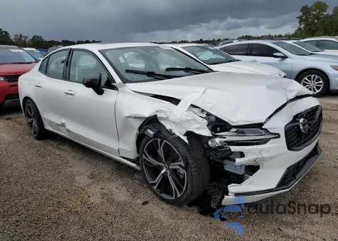 2024 Volvo S60 Plus из США, поврежденный, VIN 7JRL12FL3RG315372